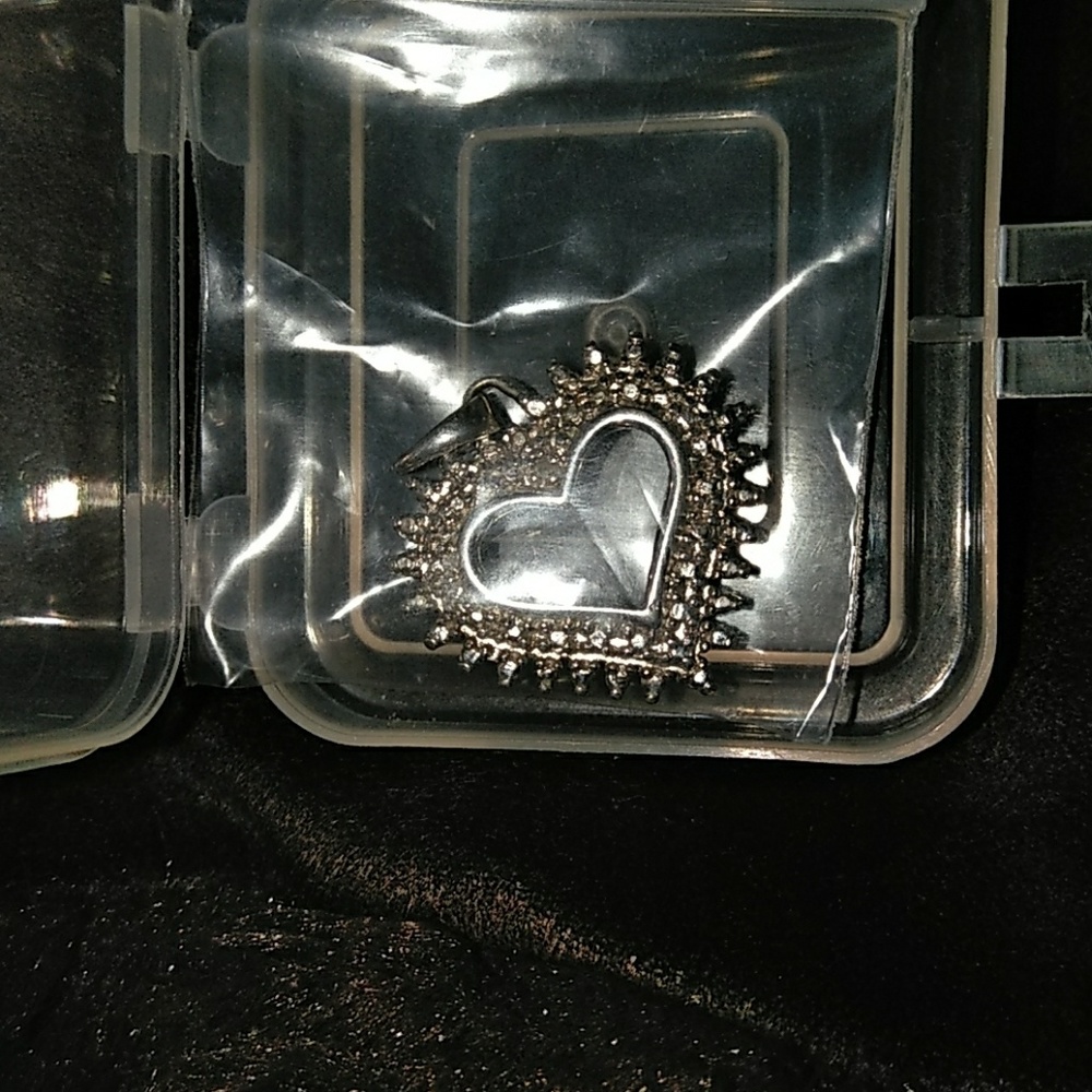 White Gold Heart Pendent